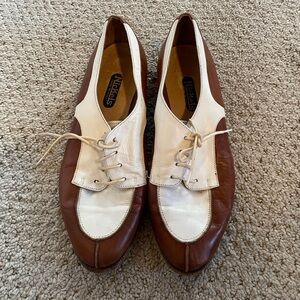 Nickels Brown and White Leather Oxfords